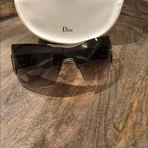 1/3
Christian Dior Sunglasses